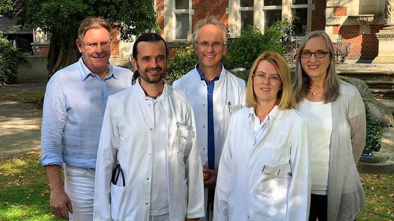 Naturheilkunde Berlin - Nachricht - Video-Tipp: Wie die Natur-Docs Fibromyalgie sanft behandeln Naturheilkunde Berlin - Nachricht - Video-Tipp: Wie die Natur-Docs Fibromyalgie sanft behandeln
