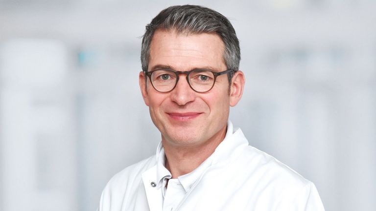 Albertinen Krankenhaus - Dr. Matthias Janneck, Leitender Arzt der Sektion Nephrologie des Albertinen Herz- und Gefäßzentrums im Stern-Podcast "Die Diagnose" Albertinen Krankenhaus - Dr. Matthias Janneck, Leitender Arzt der Sektion Nephrologie des Albertinen Herz- und Gefäßzentrums im Stern-Podcast "Die Diagnose"